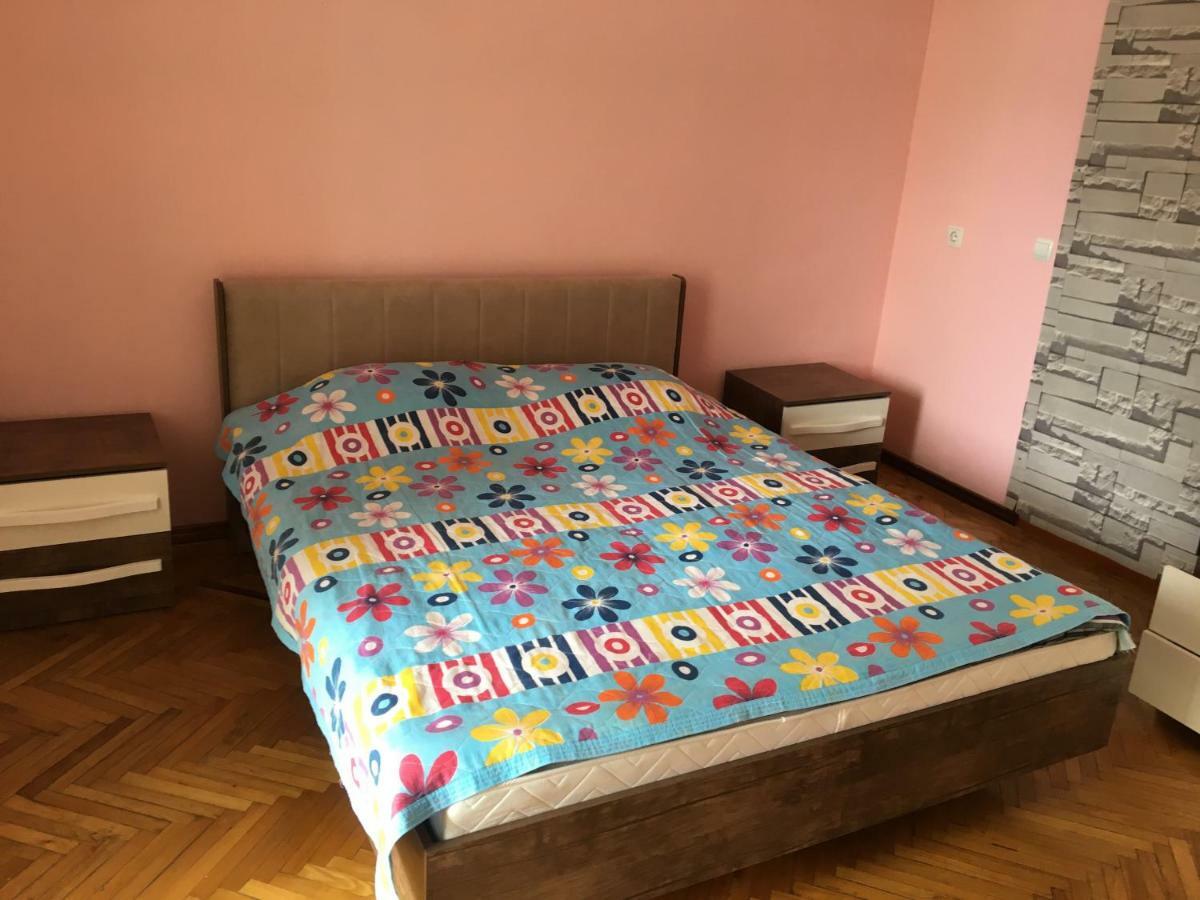 Marina Kvariati Extérieur photo